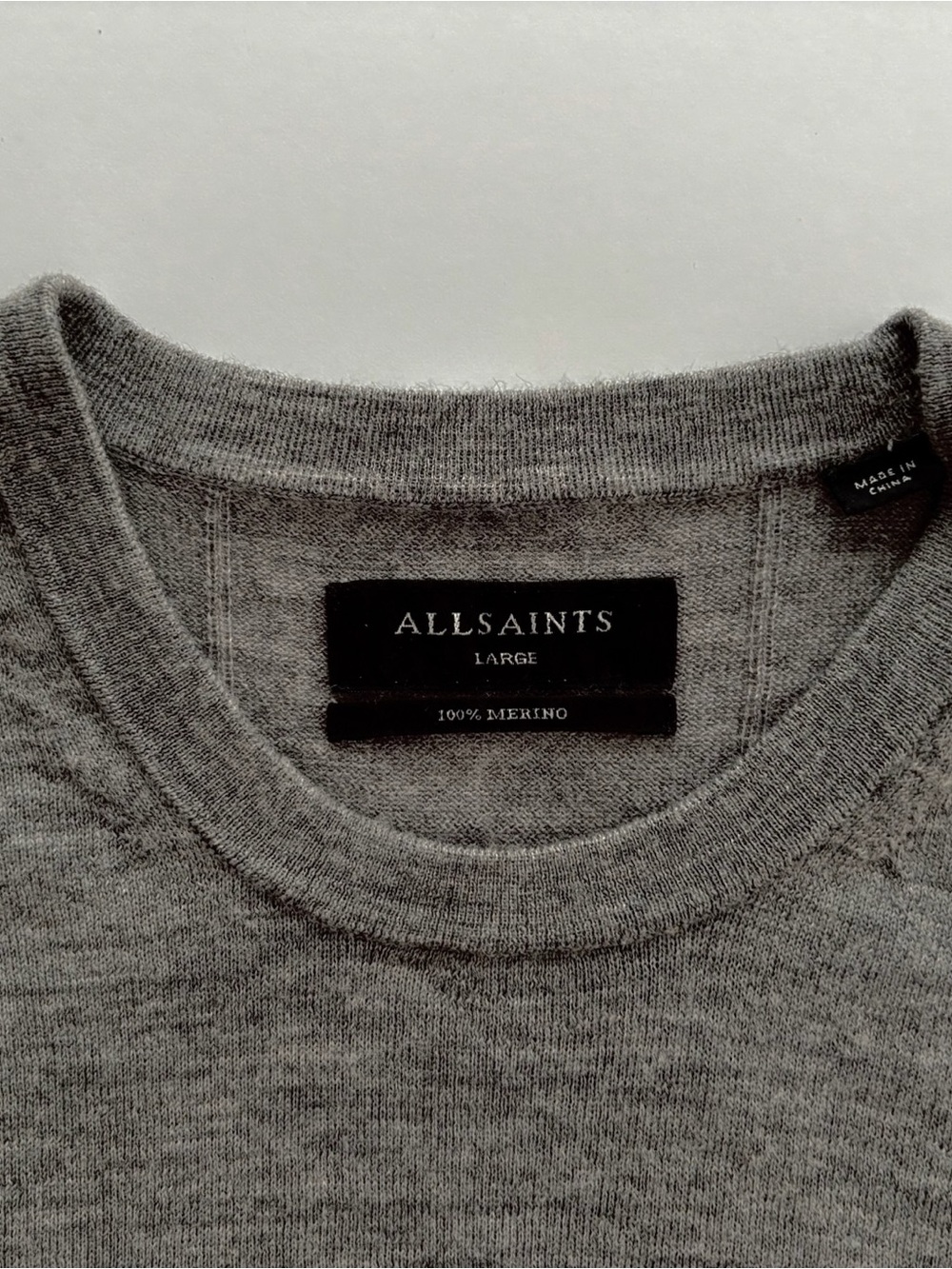 AllSaints 100% Merino Wool Gray Crewneck Sweater Men’s Size Large Lightweight - Picture 3 of 8